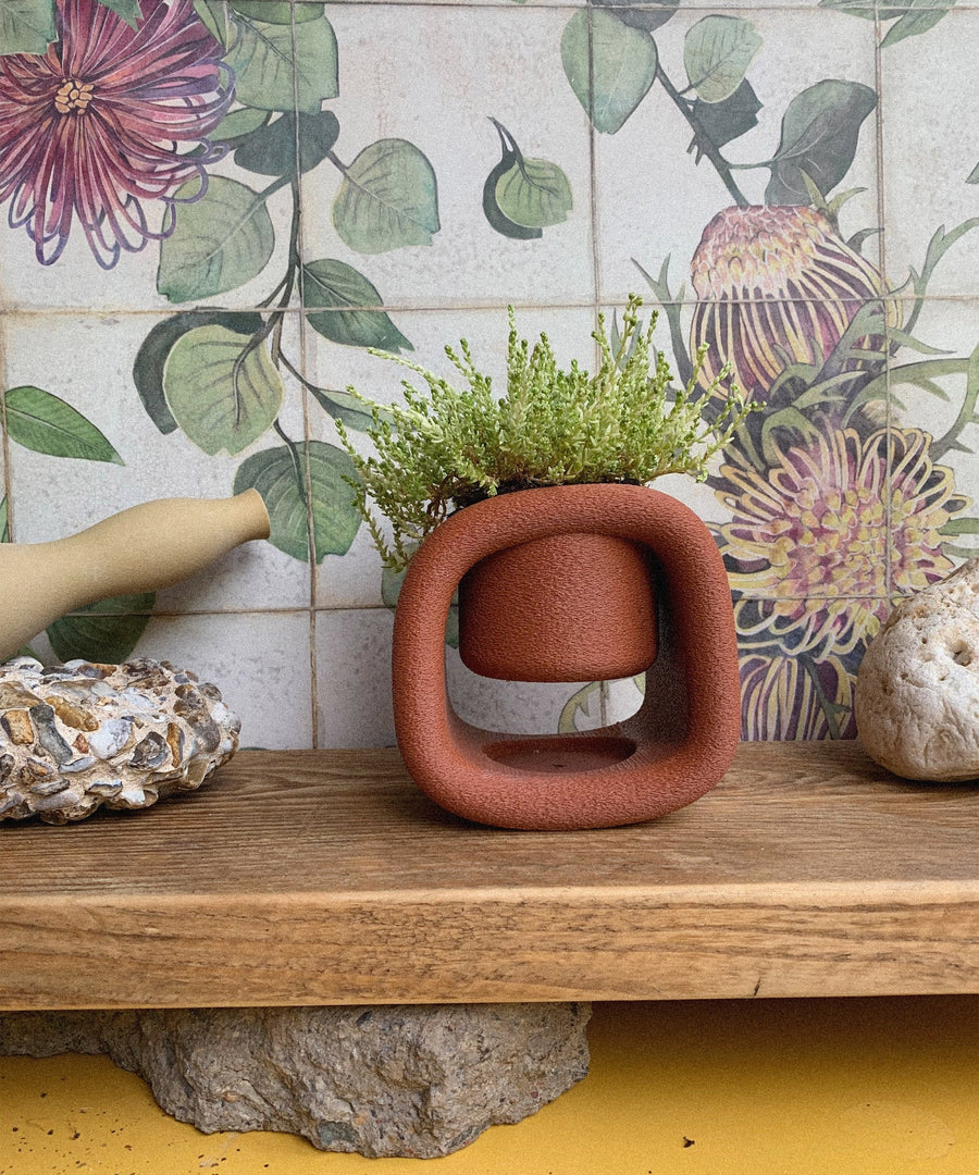 Kyu | Plant Pot 01 | Burnt Ochre